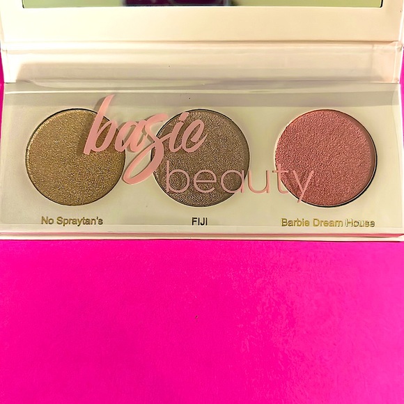 Basic Beauty - Glowy AF - Wet Glow Trio - Picture 3 of 3